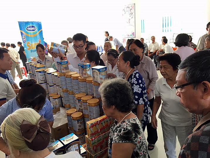 Vinamilk[-]và[-]“Tháng[-]hành[-]động[-]vì[-]Người[-]Cao[-]Tuổi”